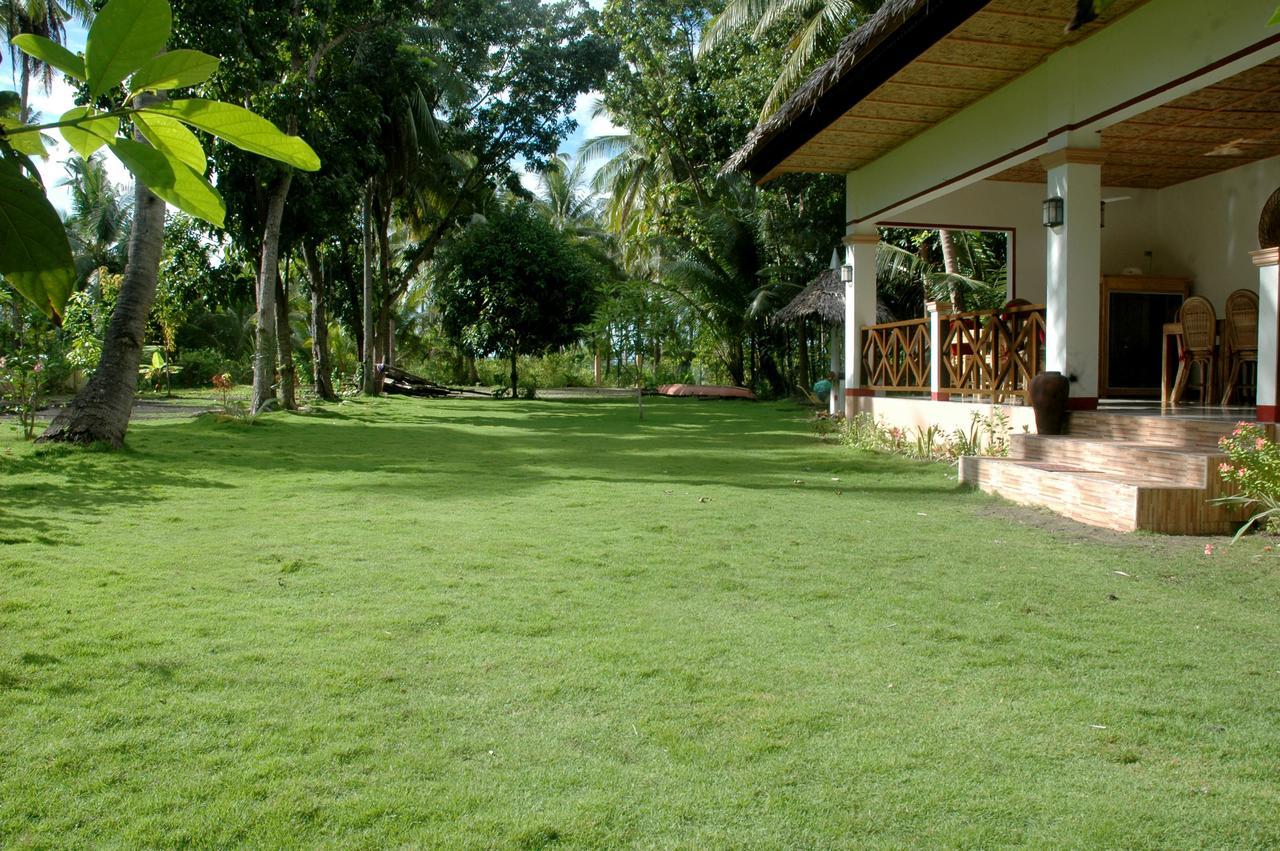 Neptune Diving Resort Santander Exterior foto